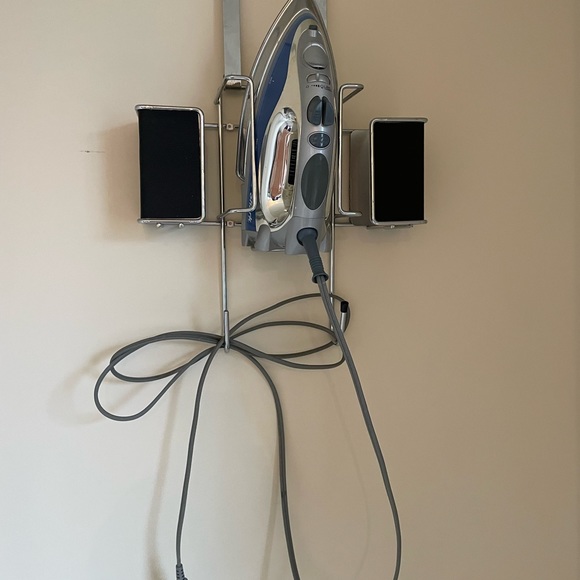 Iron and Ironing Board Over the Door Hanger - Picture 8 of 8